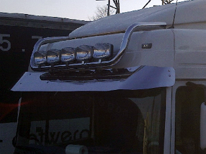 Bara inox proiectoare tavan DAF XF 95 cabina inalta  Pret - Cere oferta